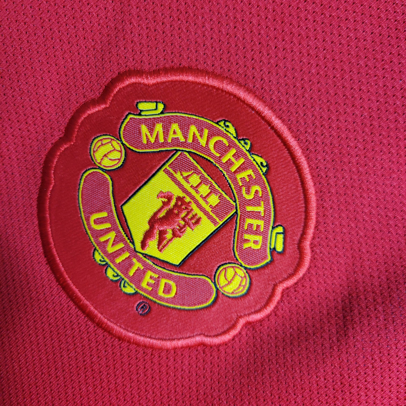 Camisa Manchester United 2010/2011 - Retrô Nike - Vermelha com detalhes em branco