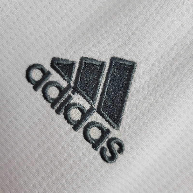 Camisa Real Madrid I 2015/2016 - Retrô Adidas - Branca com detalhes em cinza