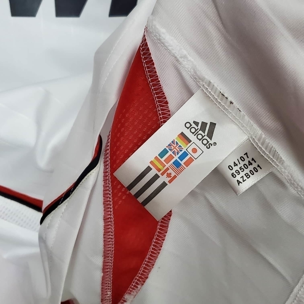 Camisa AC II Milan 2006/2007 - Retrô Adidas - Branca com detalhes em vermelho