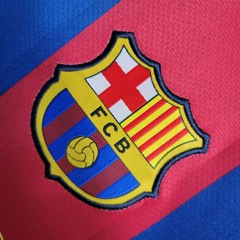 Camisa Barcelona I 2010/2011 - Retrô Nike - Azul e vermelha com detalhes em amarelo
