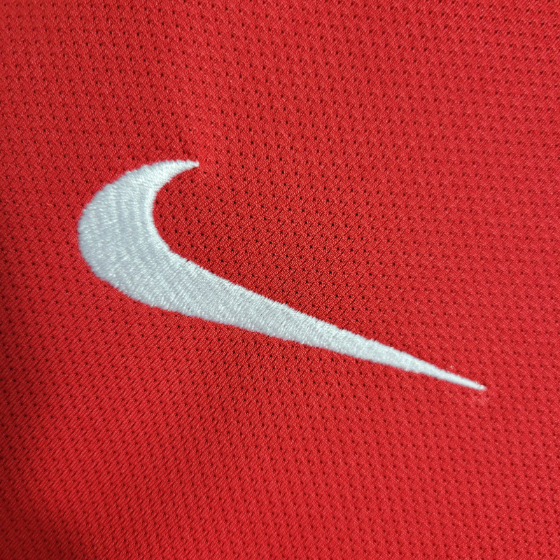 Camisa Manchester United 2010/2011 - Retrô Nike - Vermelha com detalhes em branco