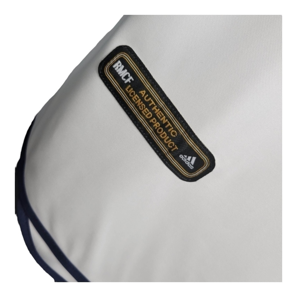 Camisa Real Madrid I 2000/2001 - Retrô Adidas - Branca com detalhes em azul