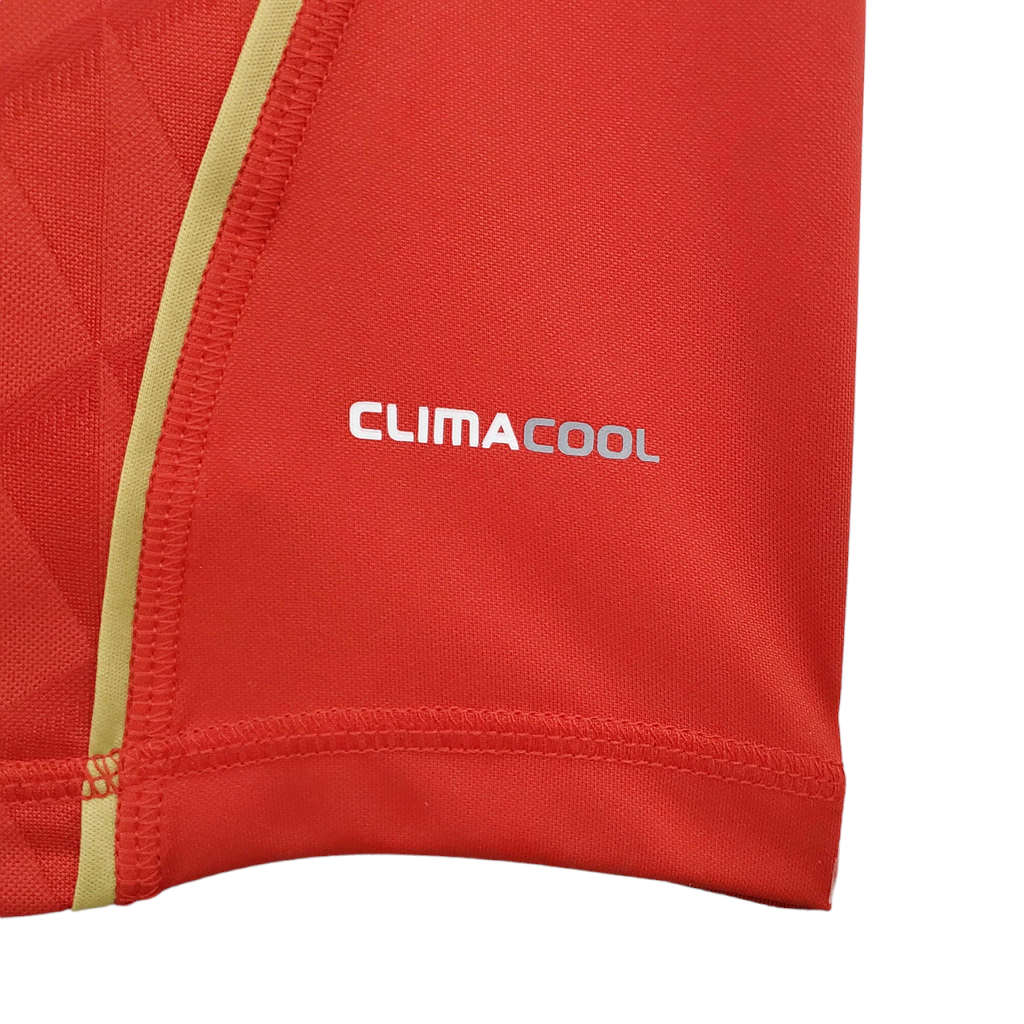 Camisa Liverpool I 2010/2011 - Retrô Adidas - Vermelha com detalhes em branco