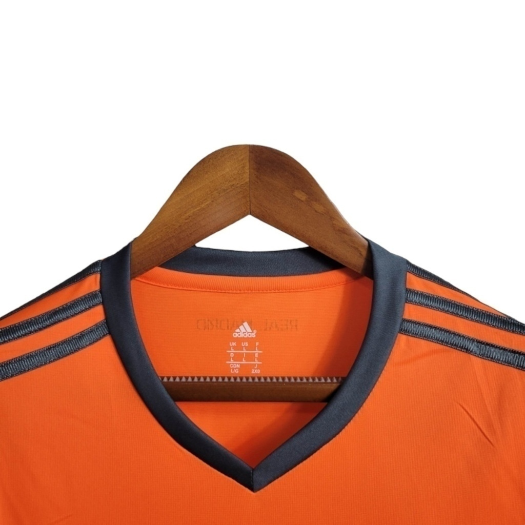 Camisa Real Madrid II 2013/2014 Manga Longa - Retrô Adidas - Laranja com detalhes em cinza