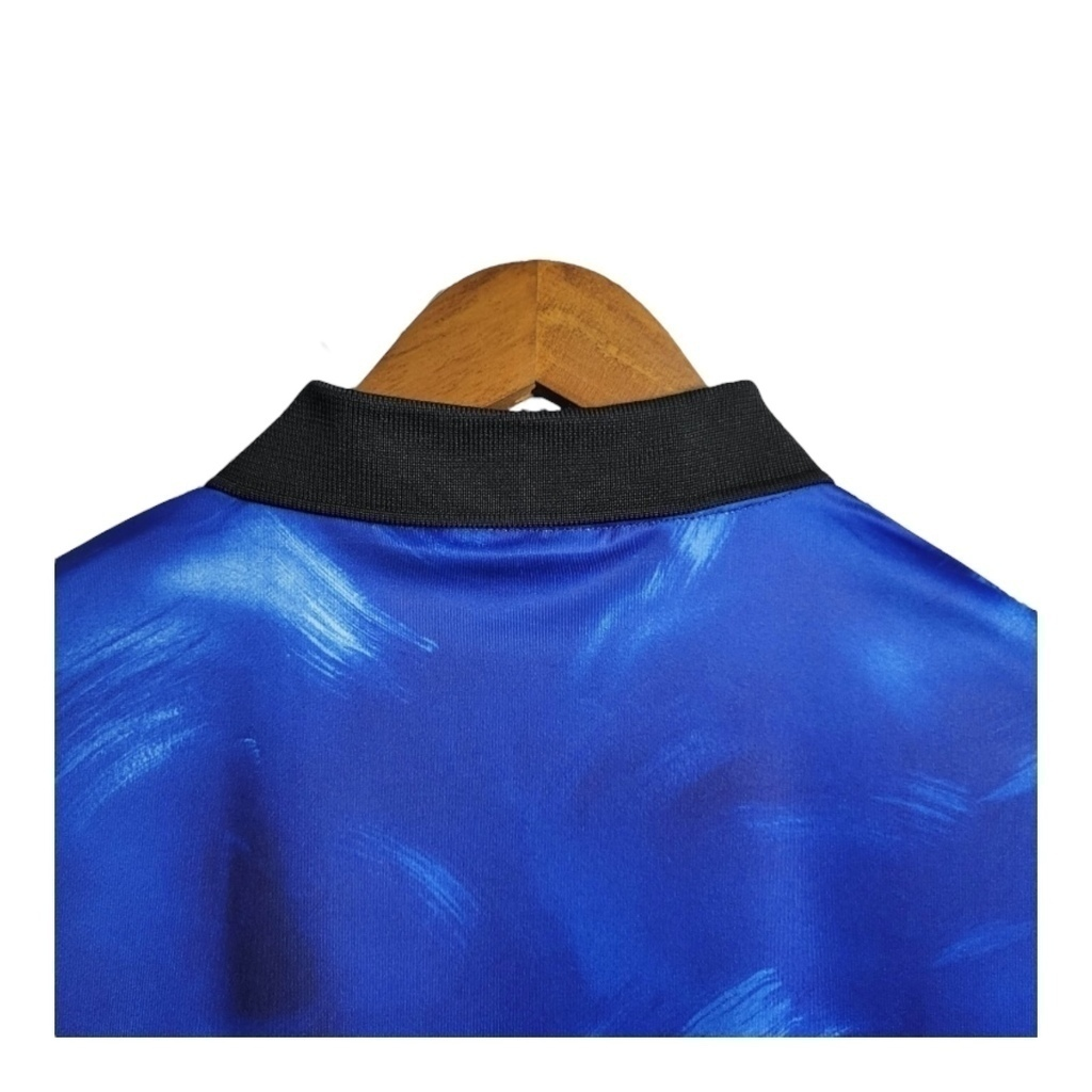 Camisa Newcastle 1993/1995 - Retrô Asics - Azul com detalhes em branco e preto