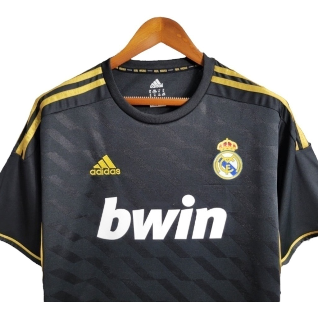 Camisa Real Madrid II 2011/2012 - Retrô Adidas - Preta com detalhes em dourado
