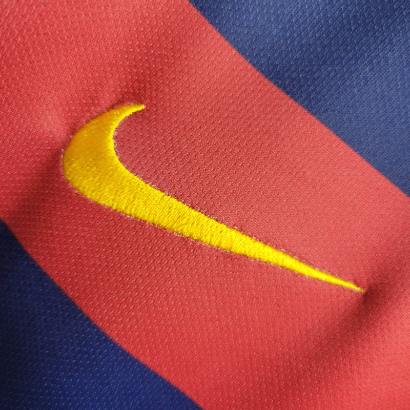 Camisa Barcelona I 2015/2016 - Retrô Nike - Azul com detalhes em vermelho e amarelo