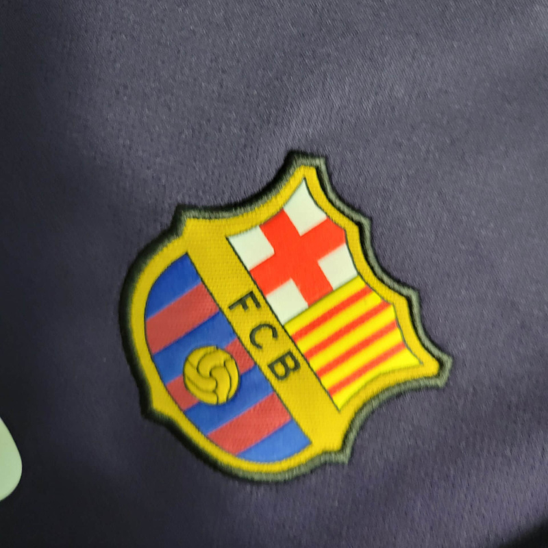 Camisa Barcelona 2016/2017 Manga Longa - Retrô Nike - Roxa com detalhes em rosa