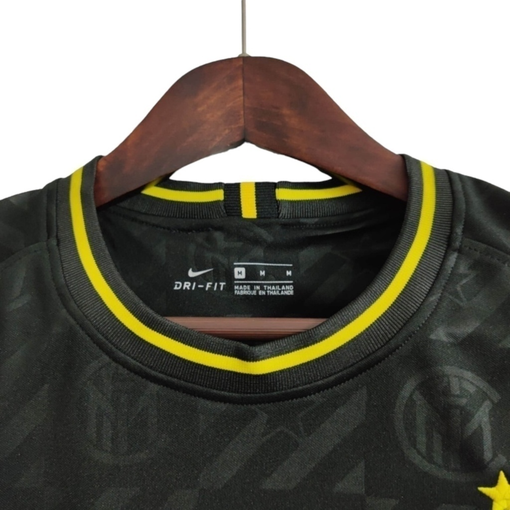 Camisa Inter de Milão II 2019/2020 - Retrô Nike - Preta com detalhes em cinza e amarelo