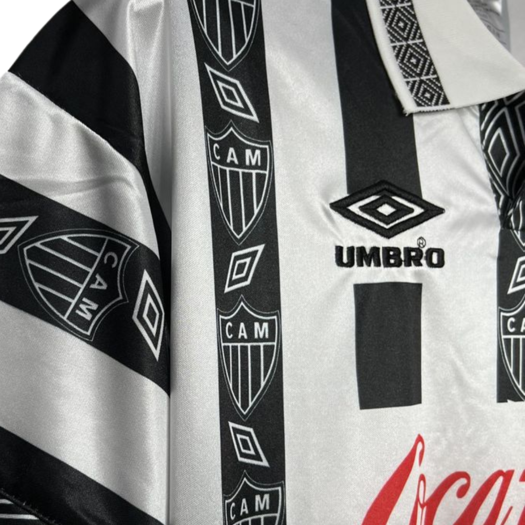 Camisa Atlético Mineiro I 1995 - Retrô Umbro - Preta e branca