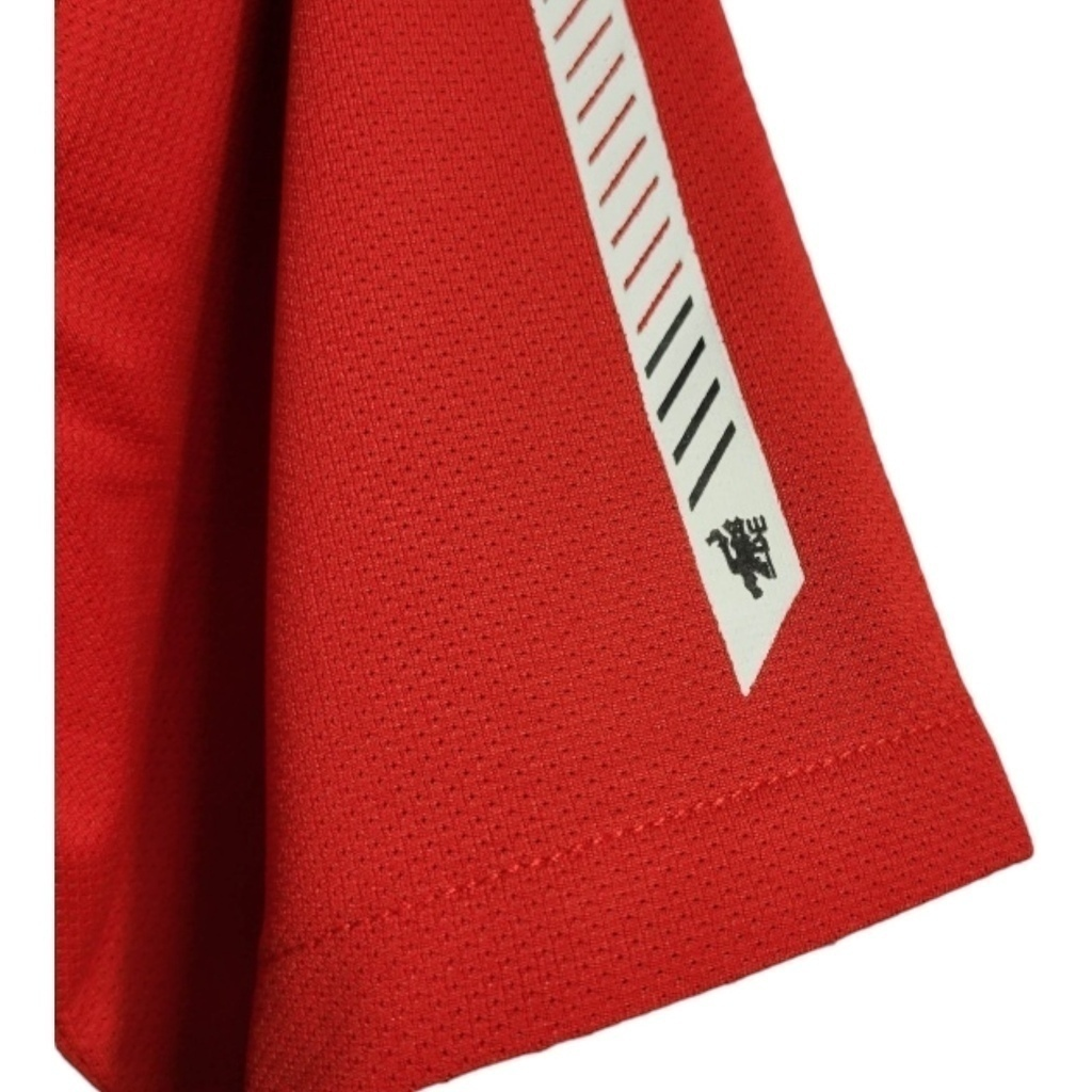 Camisa Manchester United 2010/2011 - Retrô Nike - Vermelha com detalhes em branco
