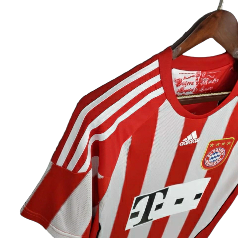 Camisa Bayern Munich 2010/2011 - Retrô Adidas - Vermelha e branca