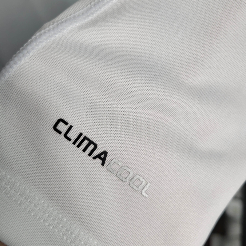 Camisa Real Madrid I 2010/2011 Manga Longa - Retrô Adidas - Branca com detalhes em azul