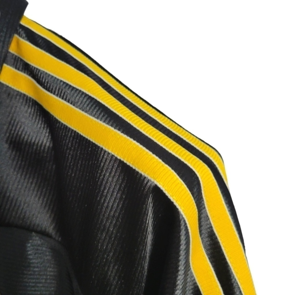 Camisa Real Madrid II 1999/2001 - Retrô Adidas - Preta com detalhes em amarelo