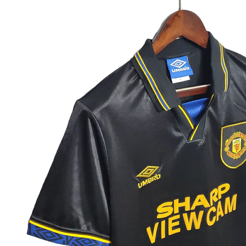 Camisa Manchester United 1993/1995 - Retrô Umbro - Preta