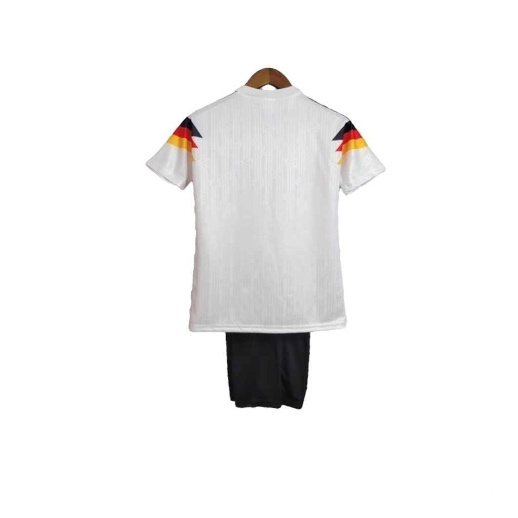 Conjunto Infantil Seleção da Alemanha I 1992 - Retrô Adidas - Branco com detalhes em preto e vermelho e amarelo