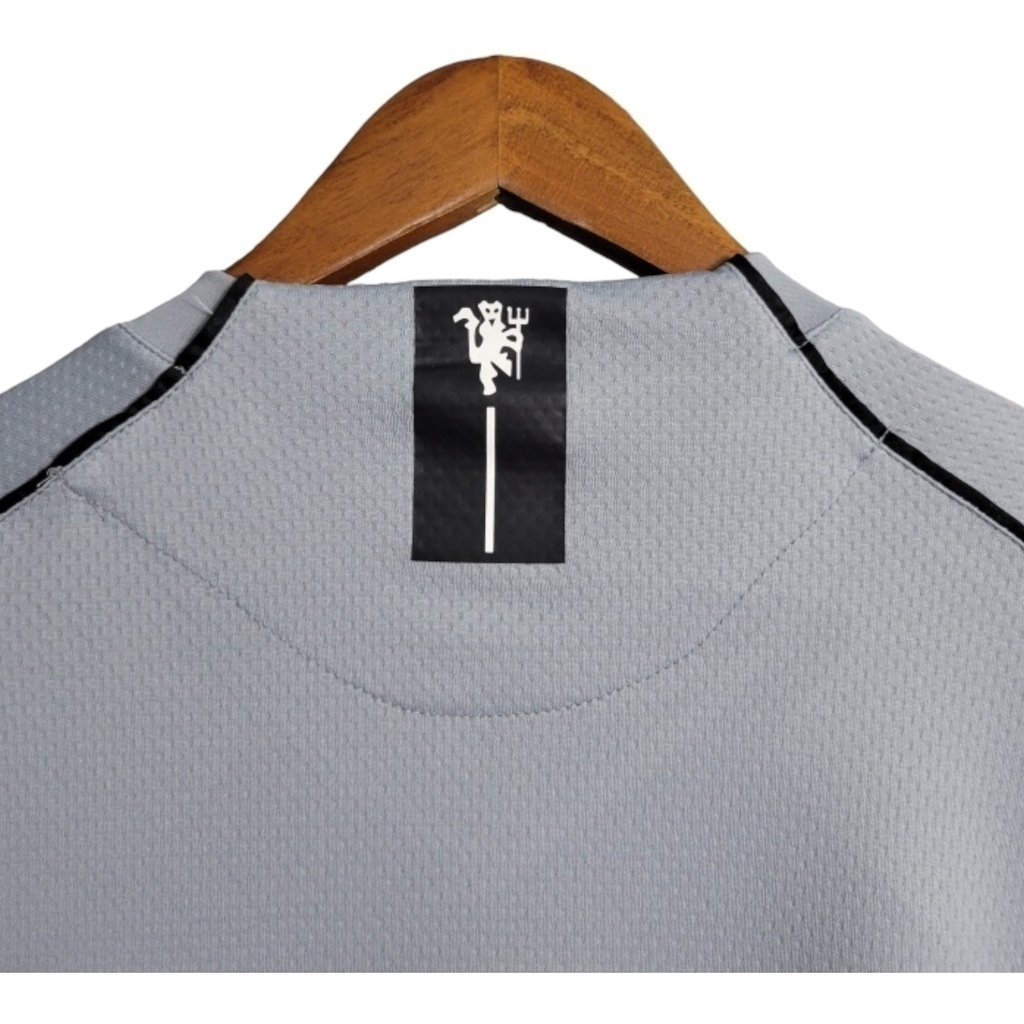 Camisa Manchester United Goleiro 2007/2008 Manga Longa - Retrô Nike - Cinza com detalhes em preto