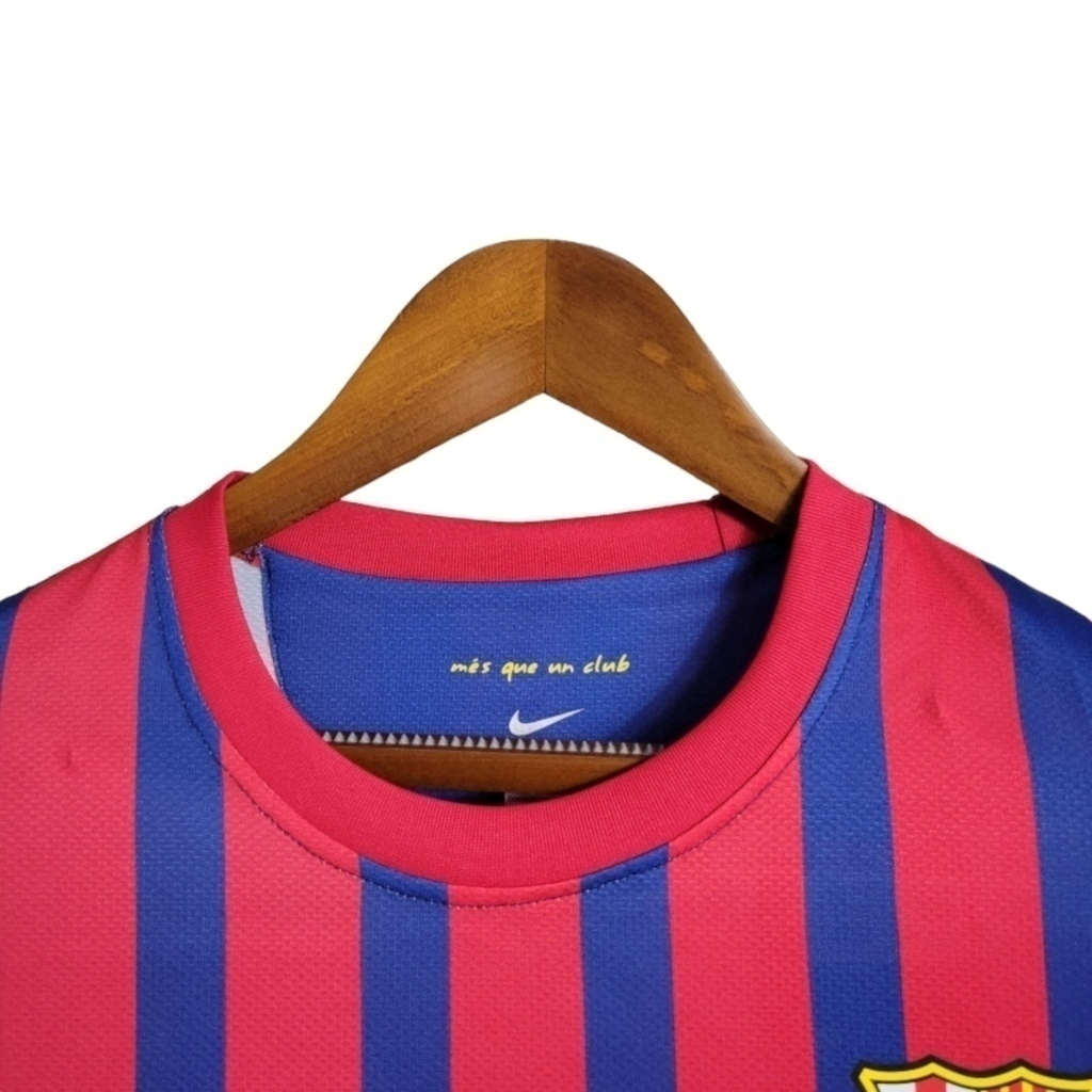 Camisa Barcelona I 2011/2012 Manga Longa - Retrô Nike - Vermelha com detalhes em azul
