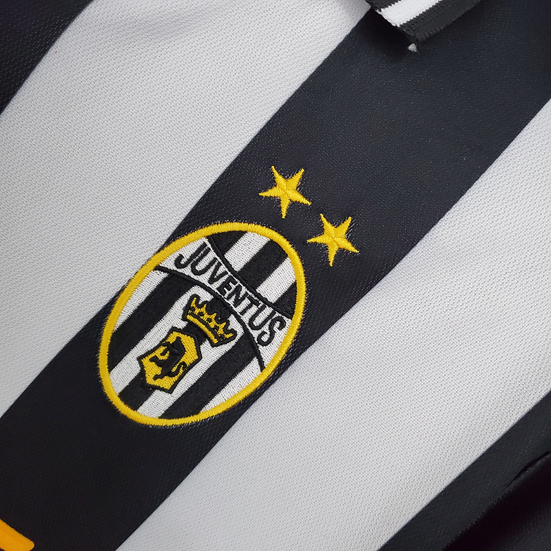 Camisa Juventus I 2001/2002 - Retrô Lotto - Preta e branca