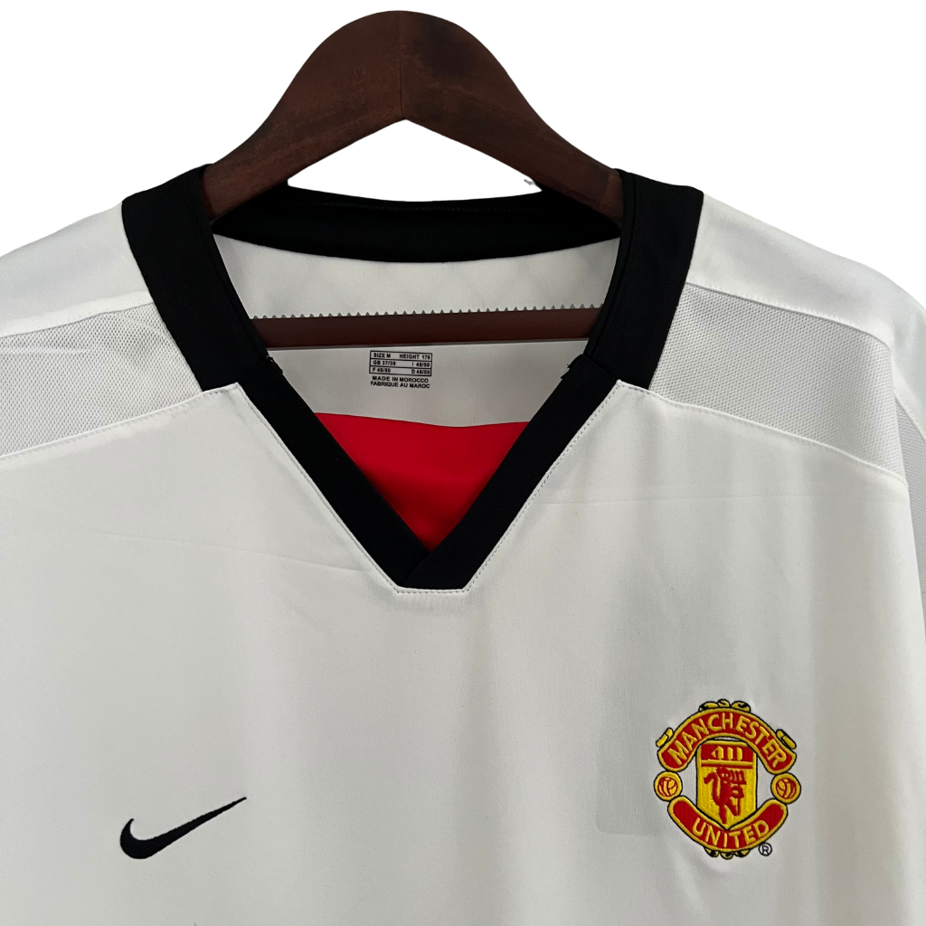 Camisa Manchester United II 2002/2003 - Retrô Nike - Branca com detalhes em preto