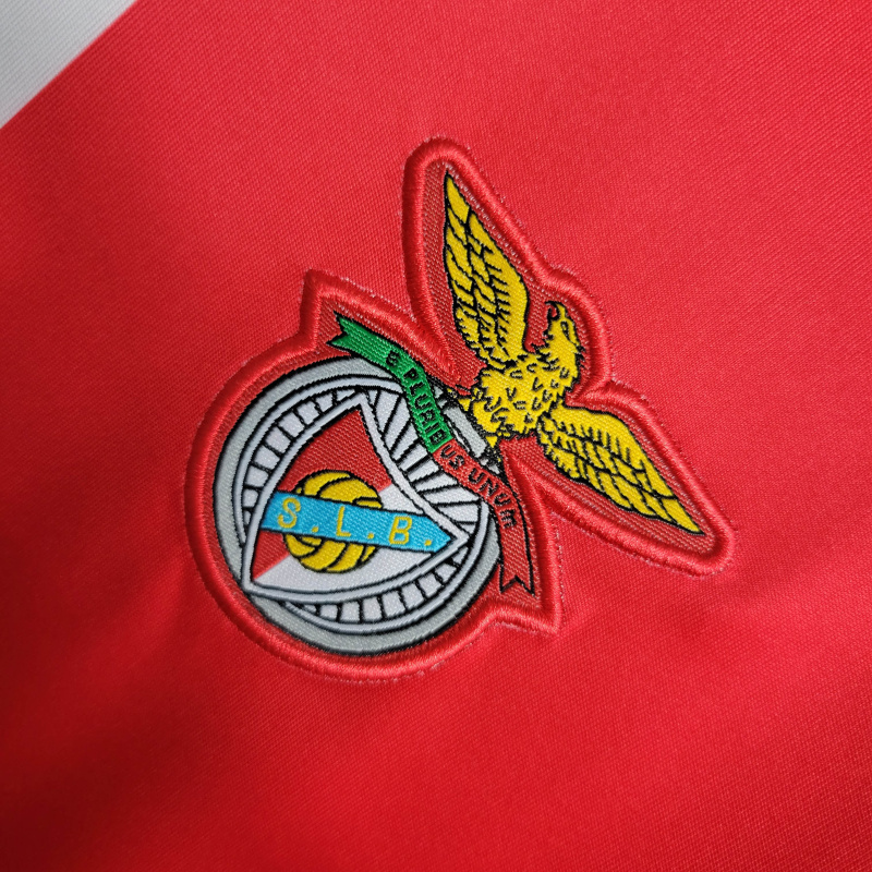 Camisa Benfica 2004/2005 - Retrô Adidas - Vermelha com detalhes em branco