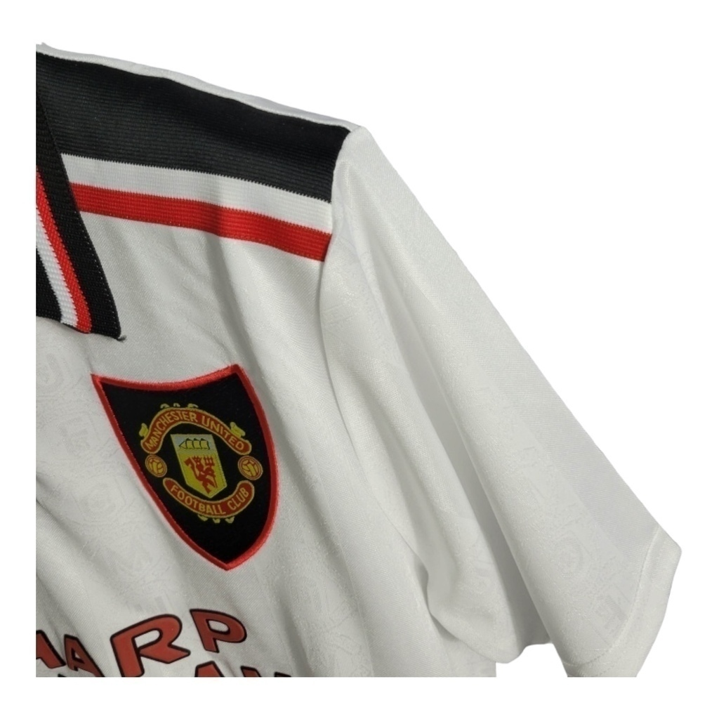Camisa Manchester United 1998/1999 - Retrô Umbro - Branca com detalhes em preto e vermelho