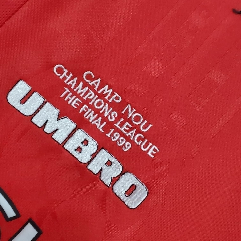 Camisa Manchester United 1999/2000 - Retrô Umbro - Vermelha