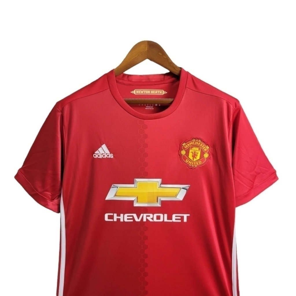 Camisa Manchester United I 2016/2017 - Retrô Adidas - Vermelha com detalhes em branco com patrocínio
