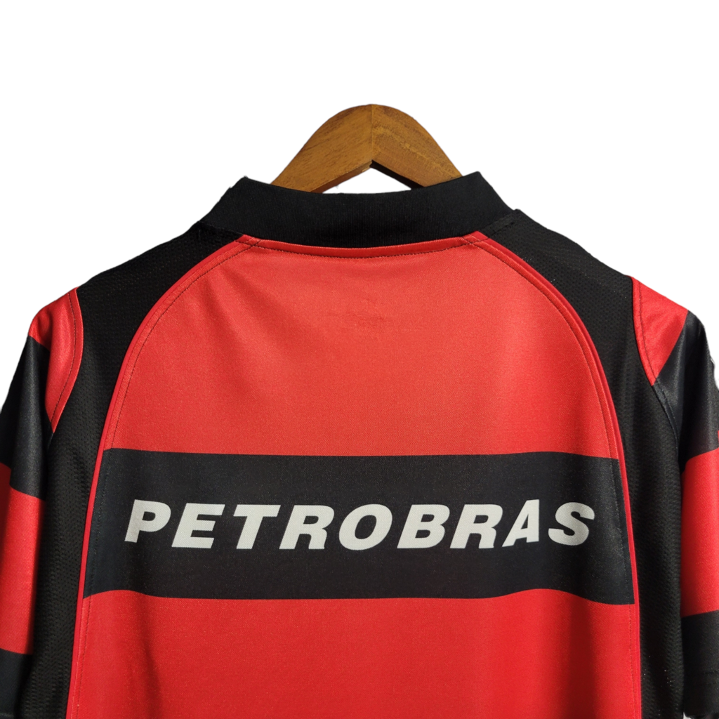 Camisa Flamengo I 2003/2004 - Retrô Nike - Vermelha com detalhes em Preto e amarelo