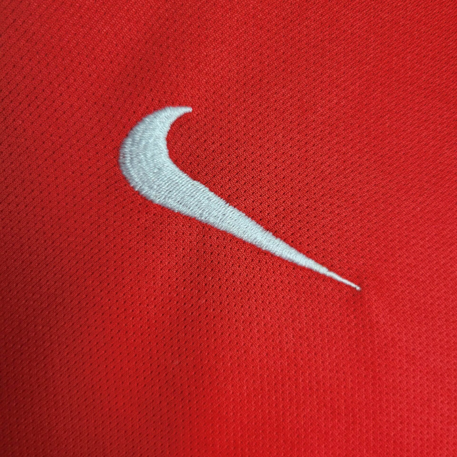 Conjunto Infantil Arsenal I 2004/2005 - Retrô Nike - Vermelho com detalhes em branco e amarelo
