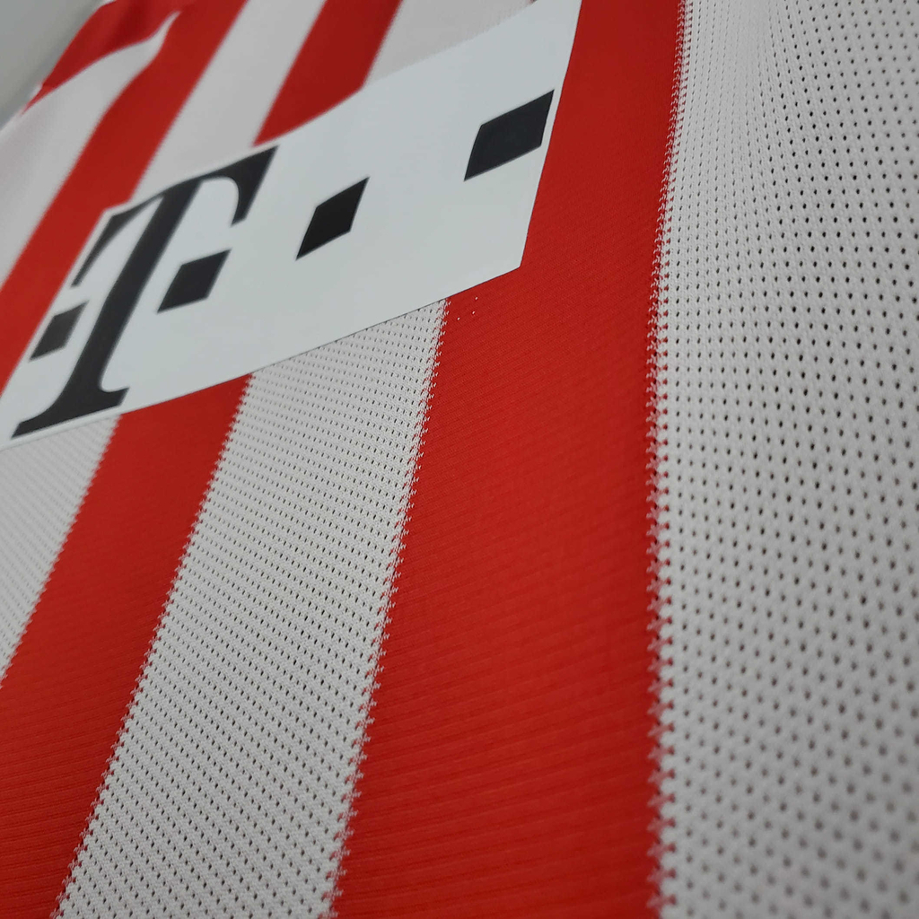 Camisa Bayern Munich 2010/2011 - Retrô Adidas - Vermelha e branca
