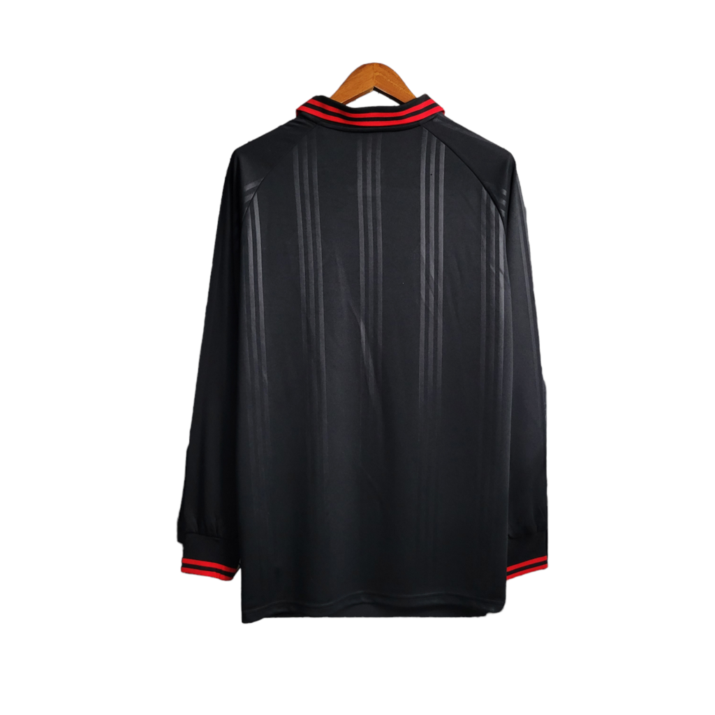 Camisa Flamengo III 2019/2020 Manga Longa - Retrô Adidas - Preta com detalhes em vermelho