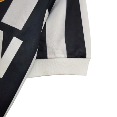 Camisa Juventus 1984/1985 - Retrô Kappa - Preta e branca