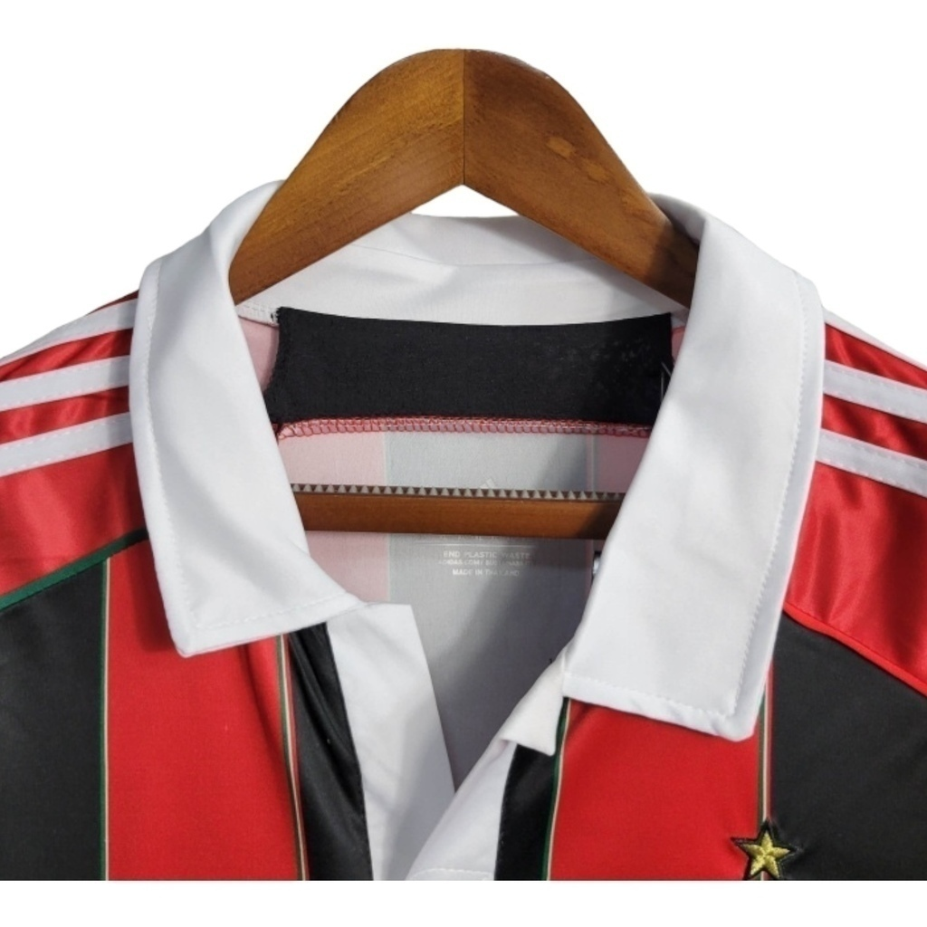 Camisa AC Milan I 2012/2013 - Retrô Adidas - Vermelha e preta com detalhes em branco e verde