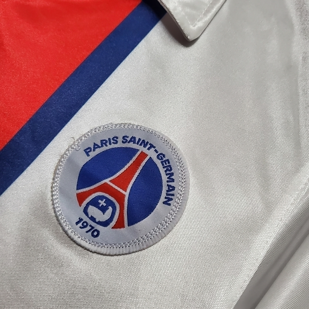 Camisa Paris Saint-Germain II 1998/1999 - Retrô Nike - Branca. azul e vermelha