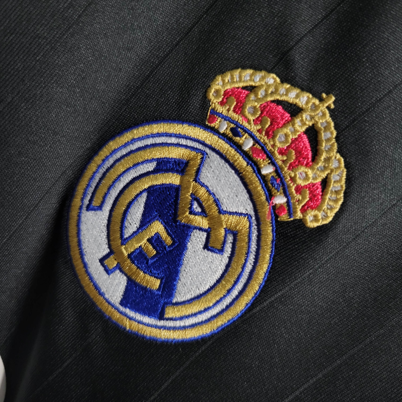Camisa Real Madrid 2006/2007 Manga Longa - Retrô Adidas - Preta com detalhes em branco