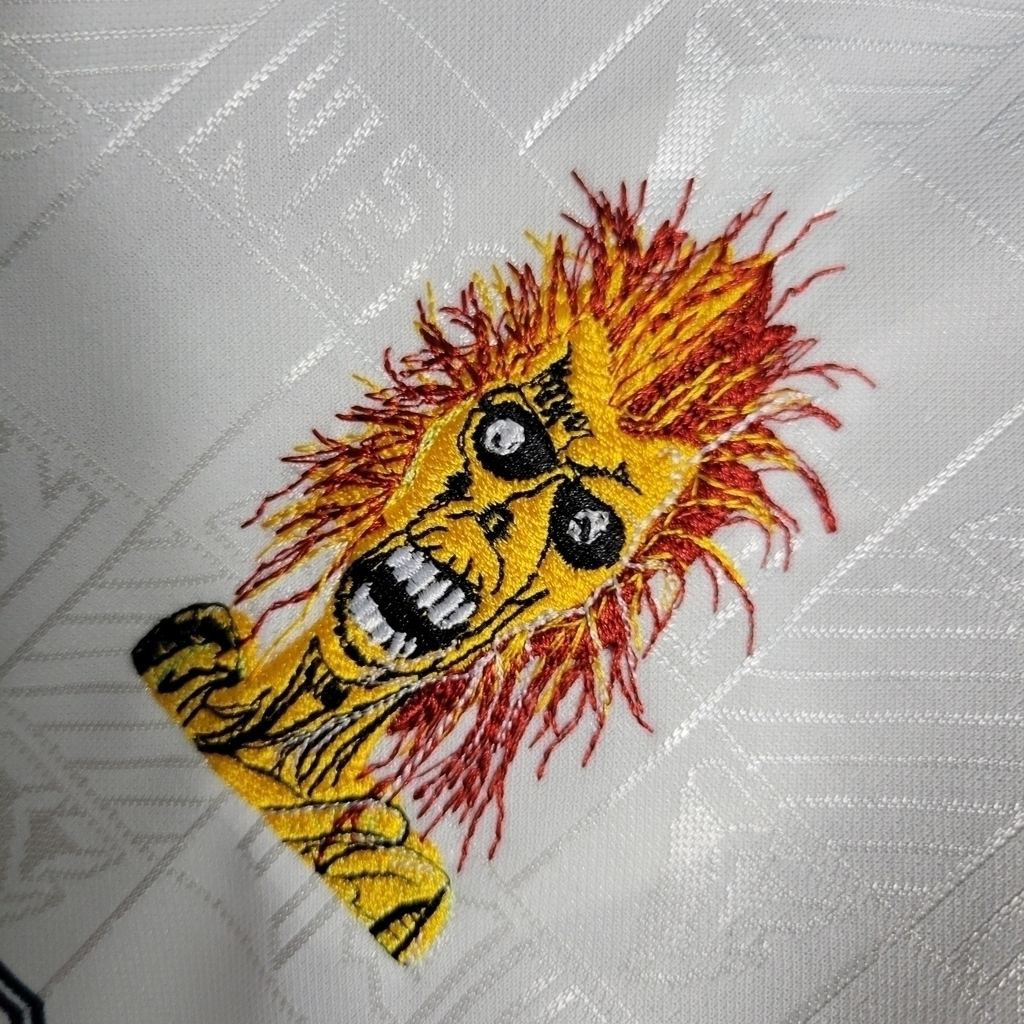 Camisa West Ham x Iron Maiden 1999 - Retrô - Branca