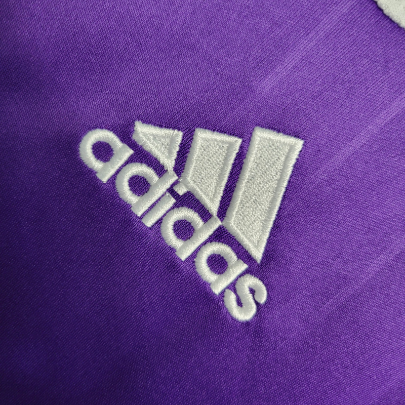 Camisa Real Madrid 2006 - Retrô Adidas - Roxa com detalhes em branco