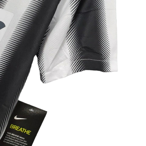 Camisa Juventus 2011/2012 - Retrô Nike - Preta e branca