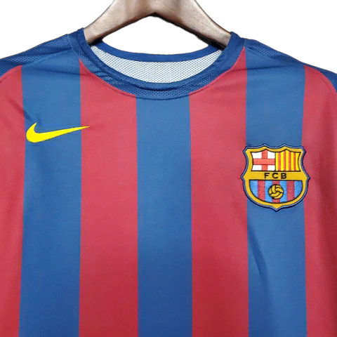 Camisa Barcelona I 2005/2006 - Retrô Nike - Azul e vermelha
