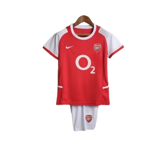 Conjunto Infantil Arsenal I 2002/2004 - Retrô Nike - Vermelho com detalhes em branco