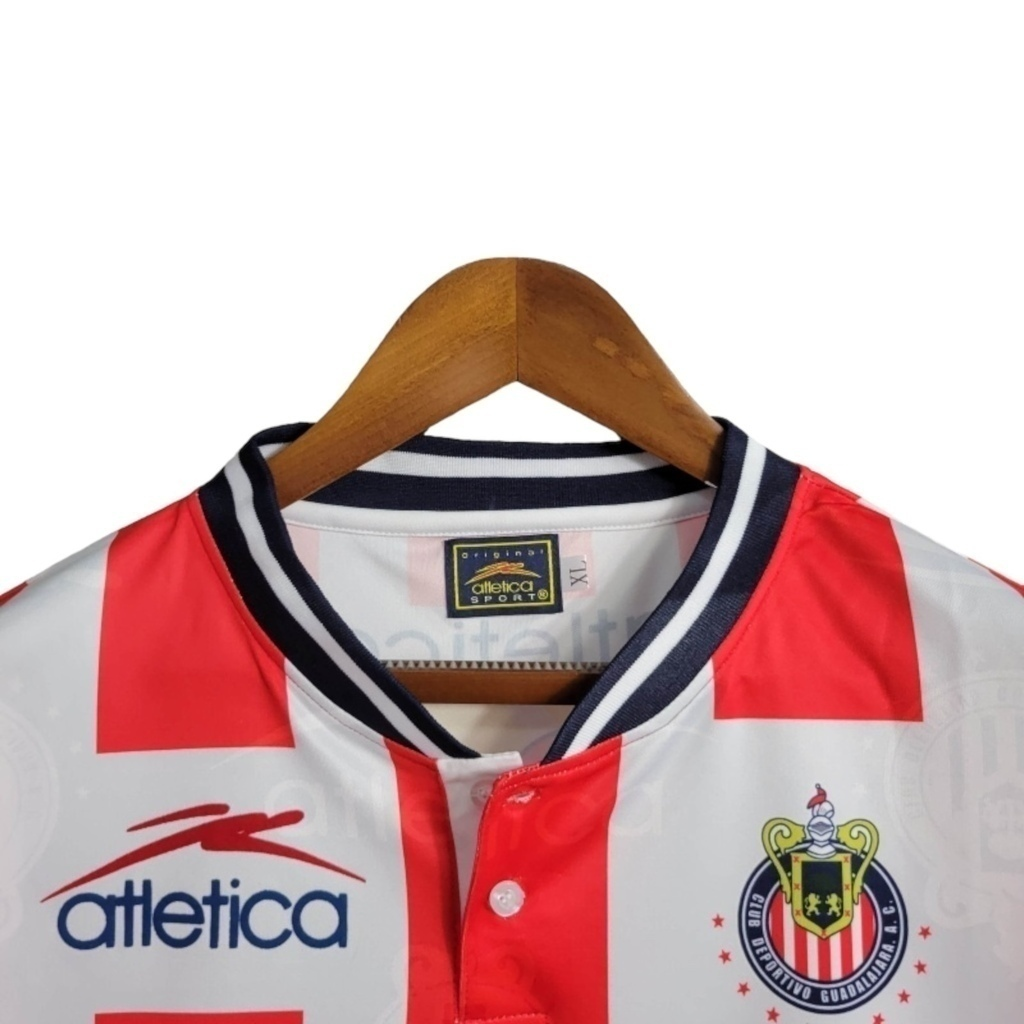 Camisa Chivas Guadalajara I 1994/1995 - Retrô Atlética - Branca com detalhes em vermelho e azul com todos os patrocínios
