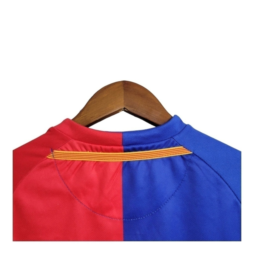Conjunto Infantil Barcelona I 2008/2009 - Retrô Nike - Azul e vermelho com detalhes em amarelo