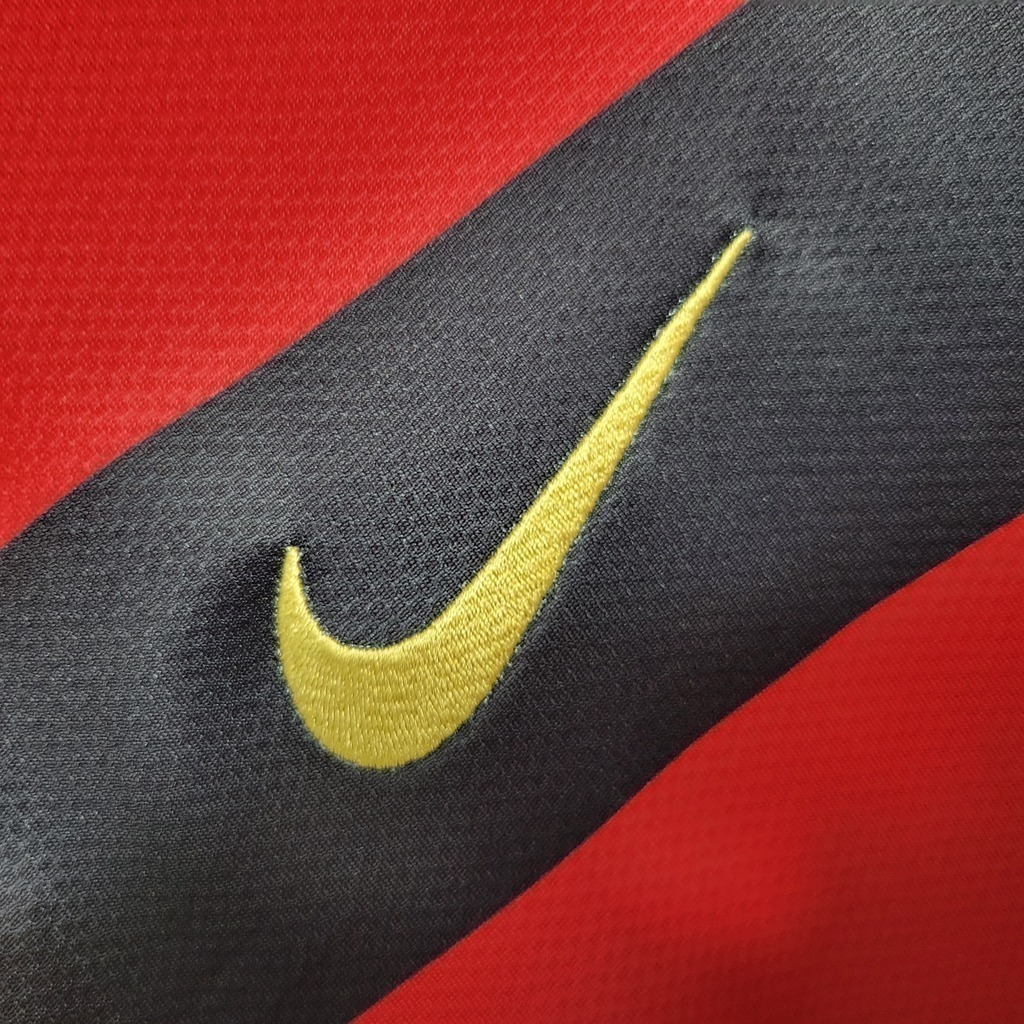 Camisa Flamengo I 2008/2009 Manga Longa - Retrô Nike - Vermelha e preta com detalhes em branco e dourado