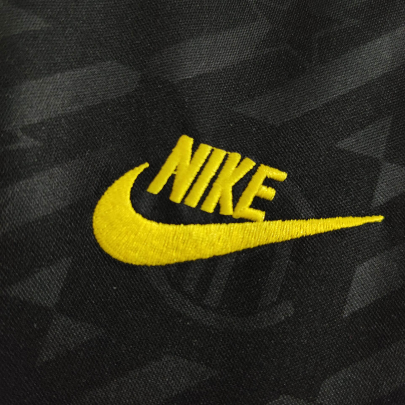 Camisa Inter de Milão II 2019/2020 - Retrô Nike - Preta com detalhes em cinza e amarelo