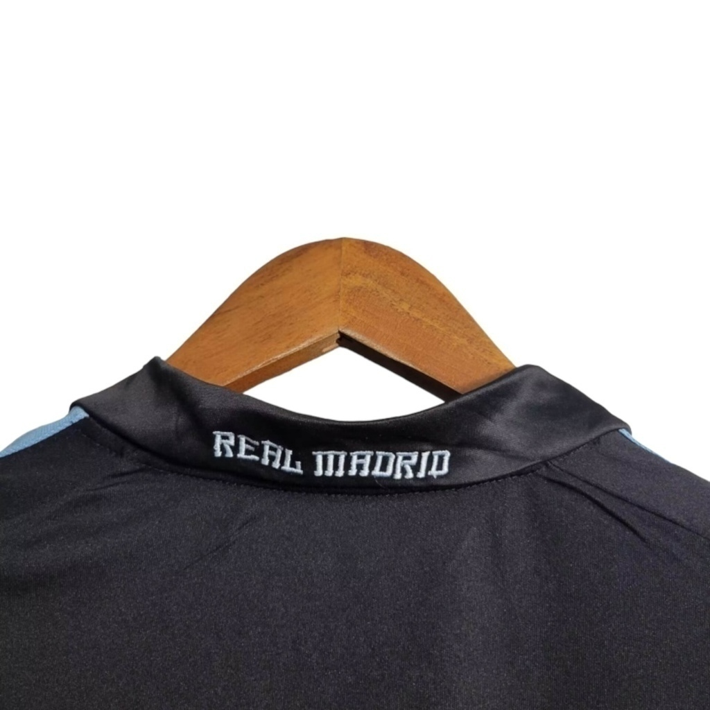 Camisa Real Madrid II 2009/2010 - Retrô Adidas - Preta com detalhes em azul
