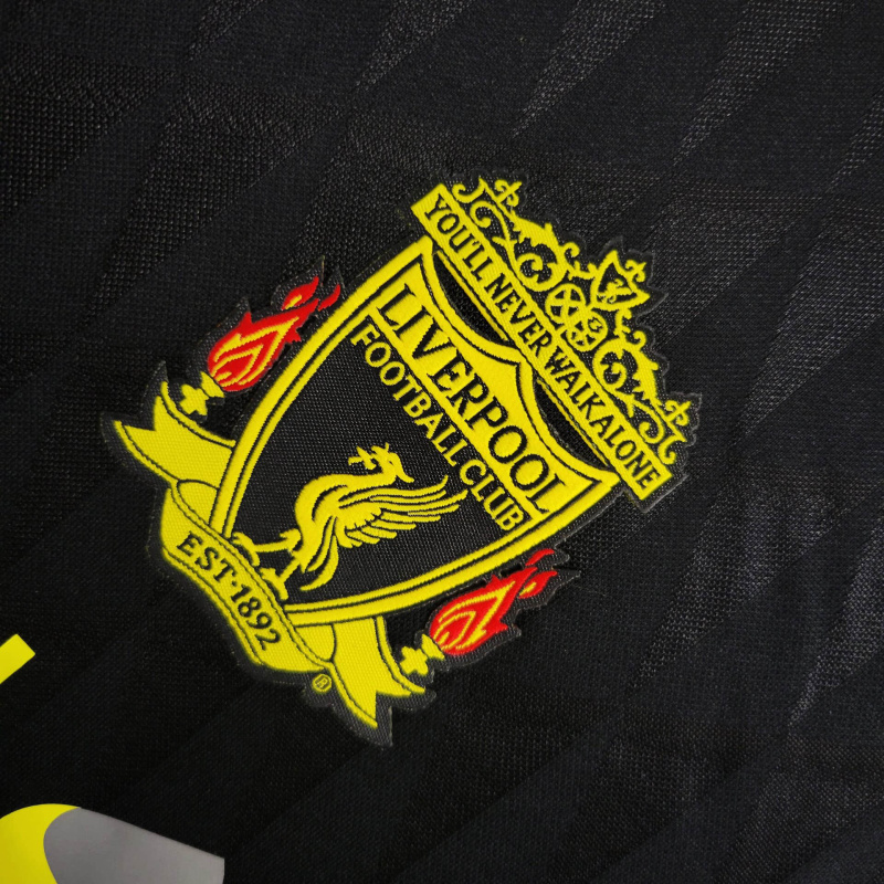 Camisa Liverpool II 2010/2011 - Retrô Adidas - Preta com detalhes em amarelo