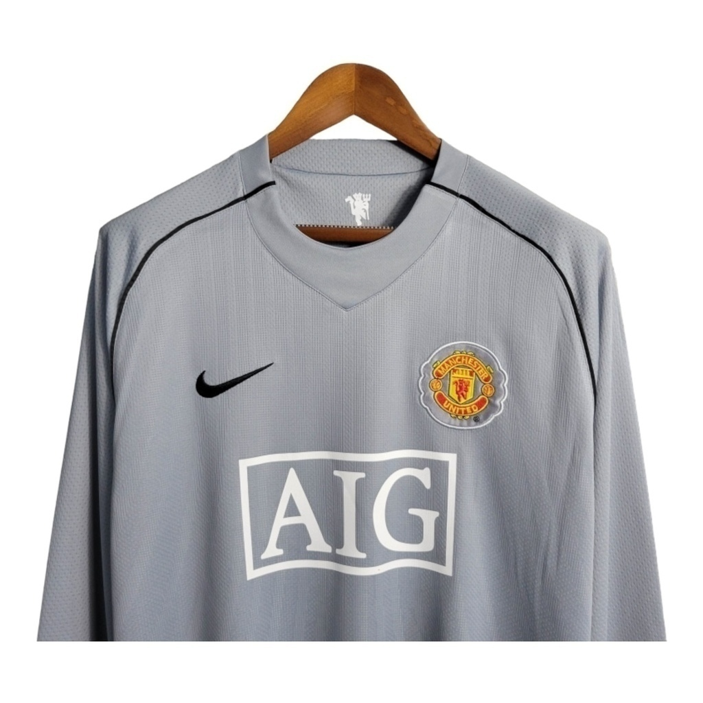 Camisa Manchester United Goleiro 2007/2008 Manga Longa - Retrô Nike - Cinza com detalhes em preto