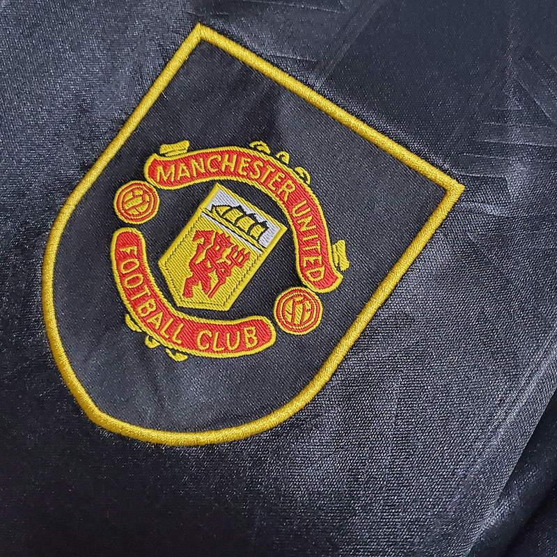 Camisa Manchester United 1993/1995 - Retrô Umbro - Preta