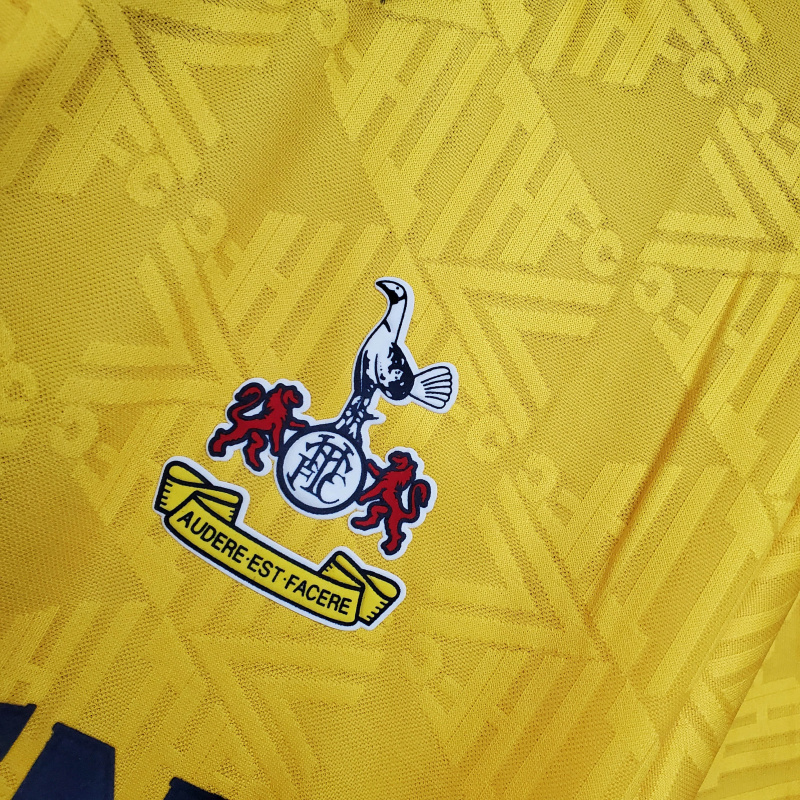 Camisa Tottenham II 1992/1994 - Retrô Umbro - Amarela com detalhes em azul e cinza